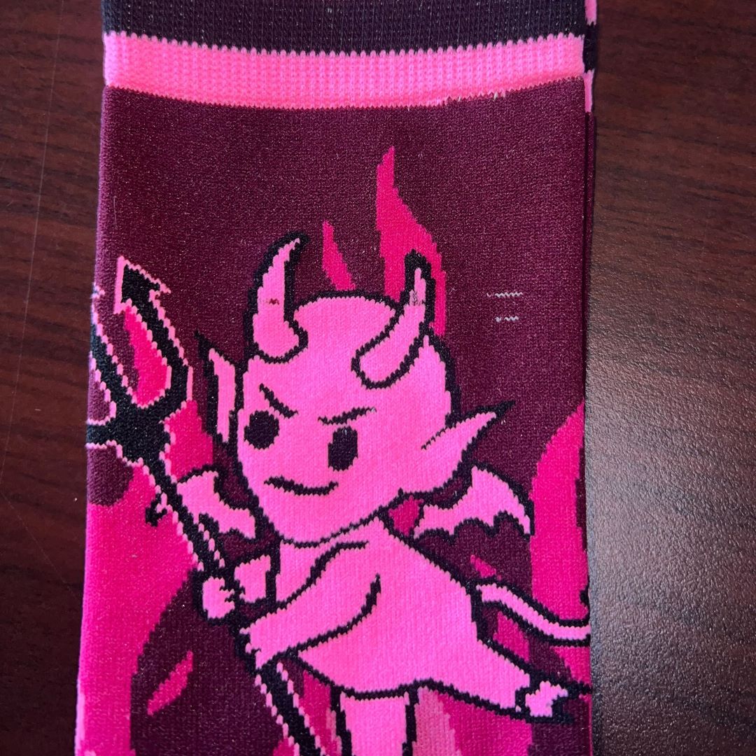 IMPERFECT Hot as Heck Crew Socks