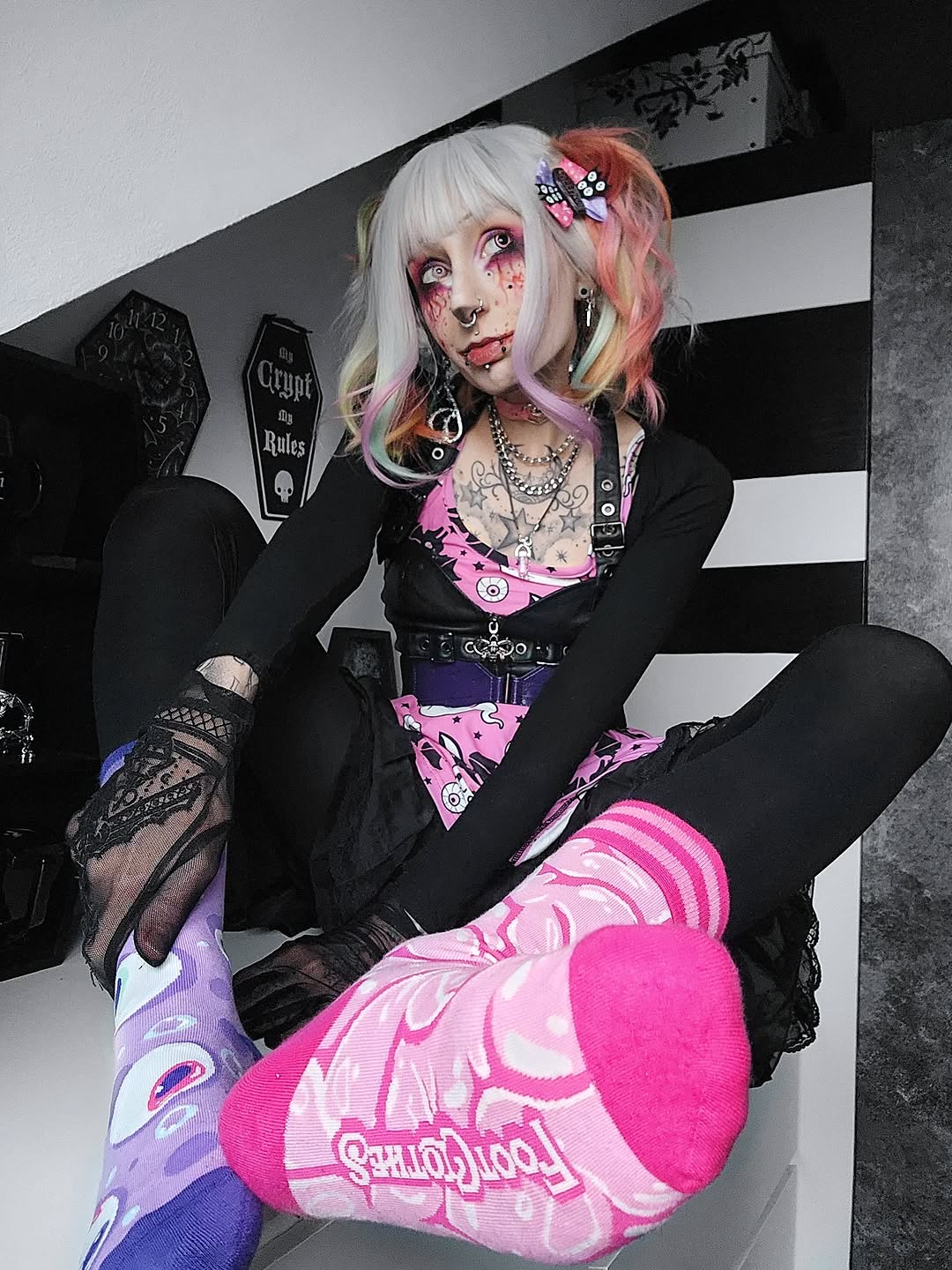 Peepers Eyeball Crew Socks