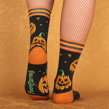 Load image into Gallery viewer, Vintage Jack-O&#39;-Lantern Pumpkin Crew Socks - FootClothes
